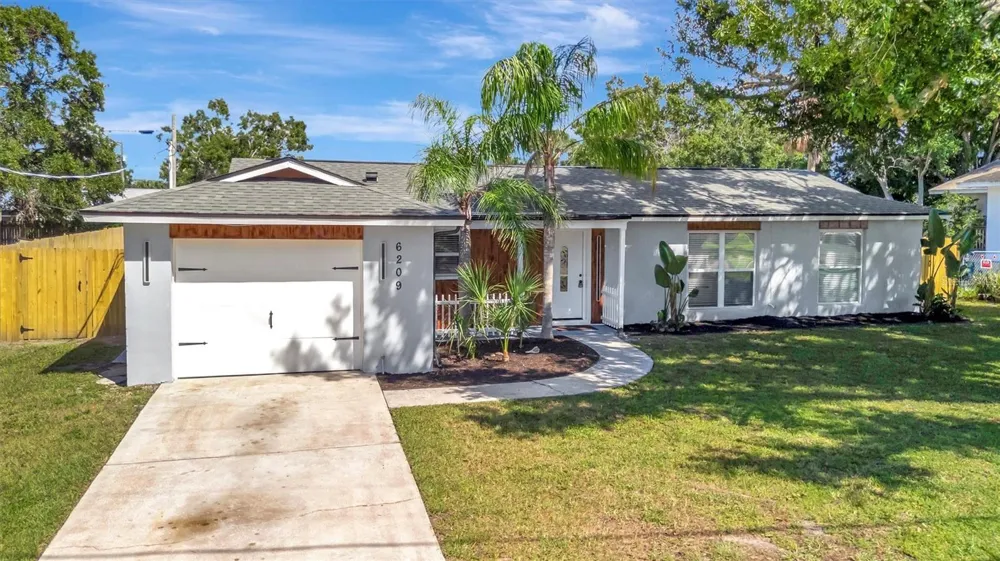 6209 FLAMINGO DRIVE Apollo Beach, FL 33572