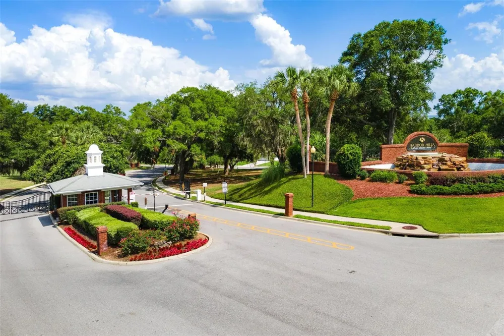 TACOMA DRIVE Lady Lake, FL 32159