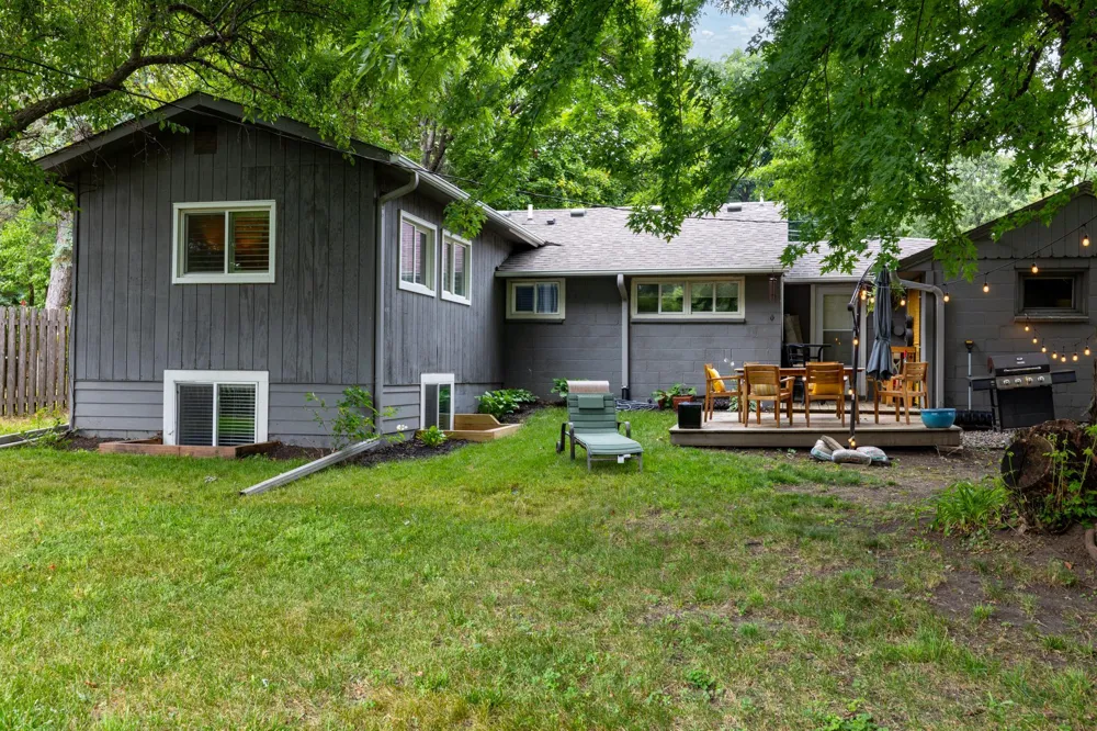 5320 Manitou Road Excelsior, MN 55331