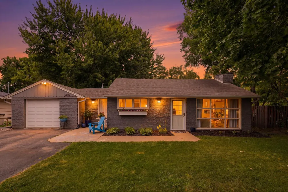 5320 Manitou Road Excelsior, MN 55331