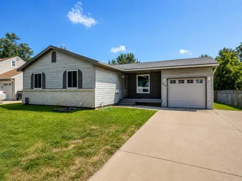 1413 Hemlock Avenue