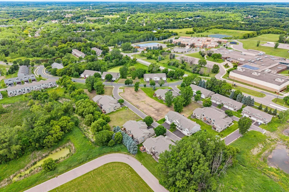 7195 Sterling Drive Greenfield, MN 55373
