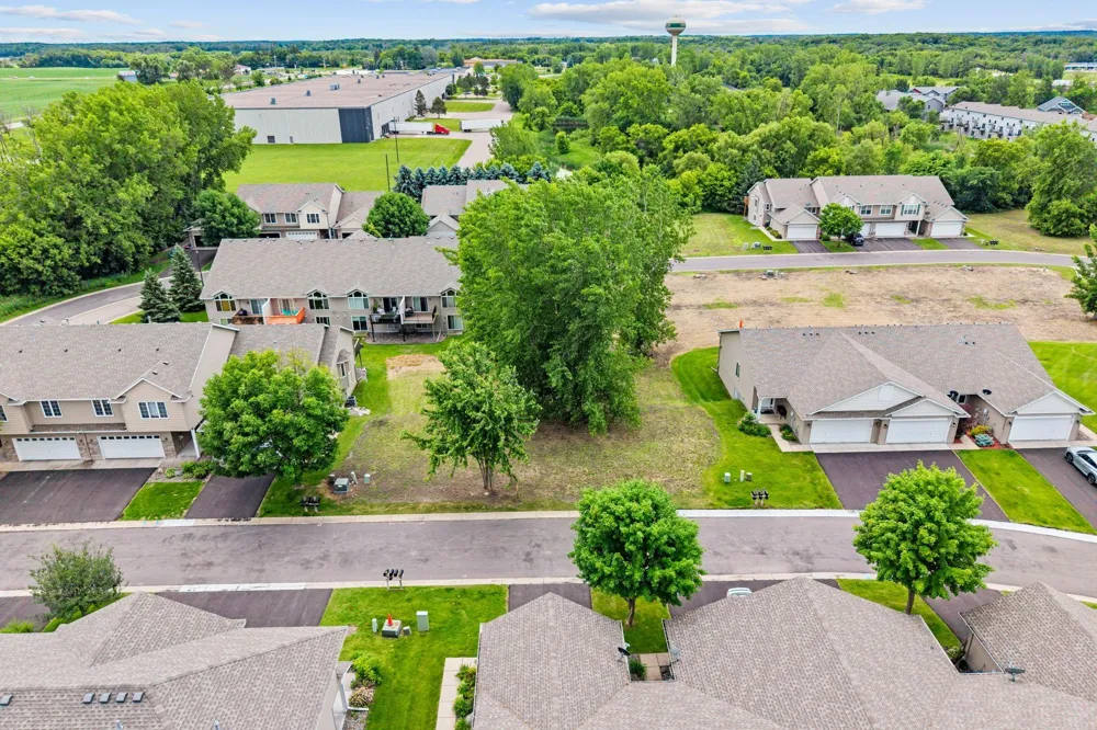 7195 Sterling Drive Greenfield, MN 55373