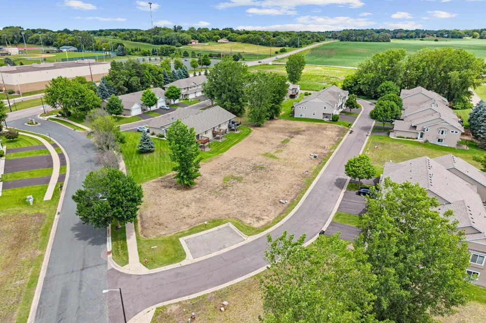 7635 Red Fox Trail Greenfield, MN 55373