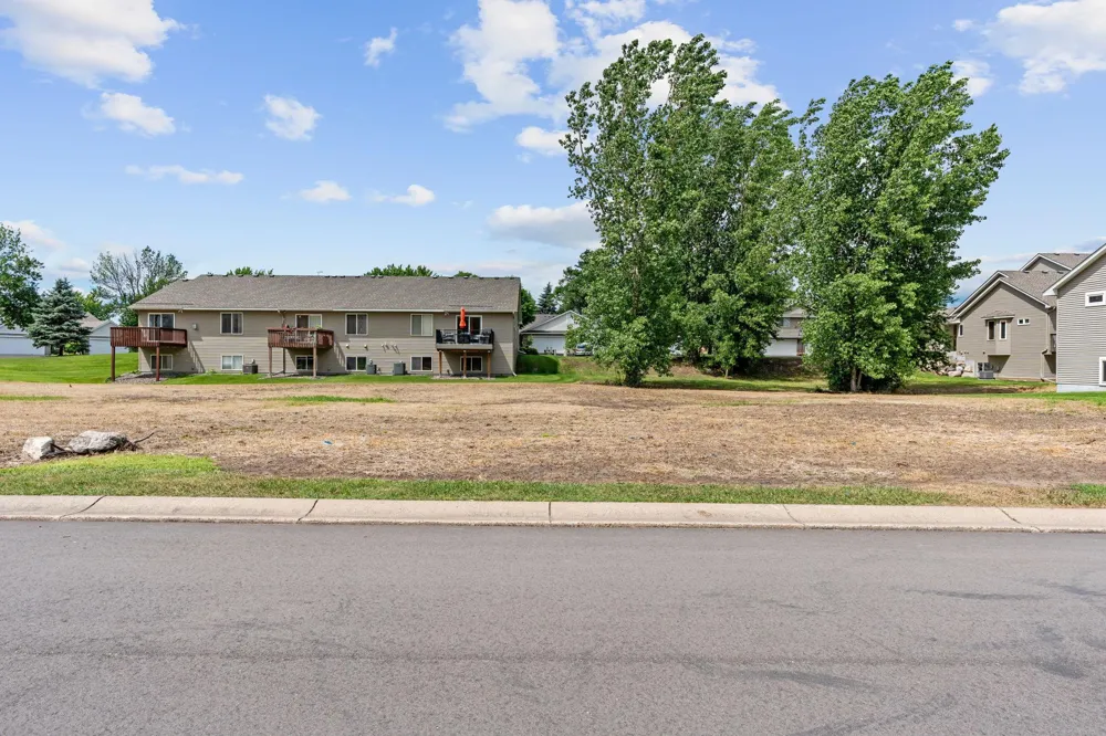 7635 Red Fox Trail Greenfield, MN 55373