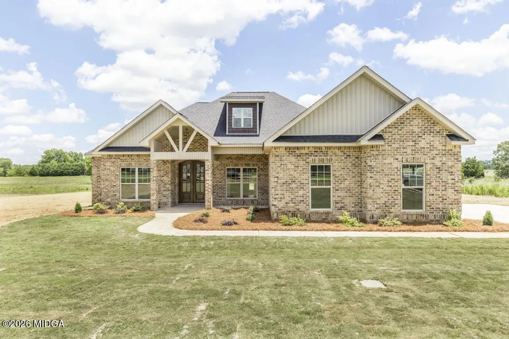 299 Mystic Circle Byron, GA 31008