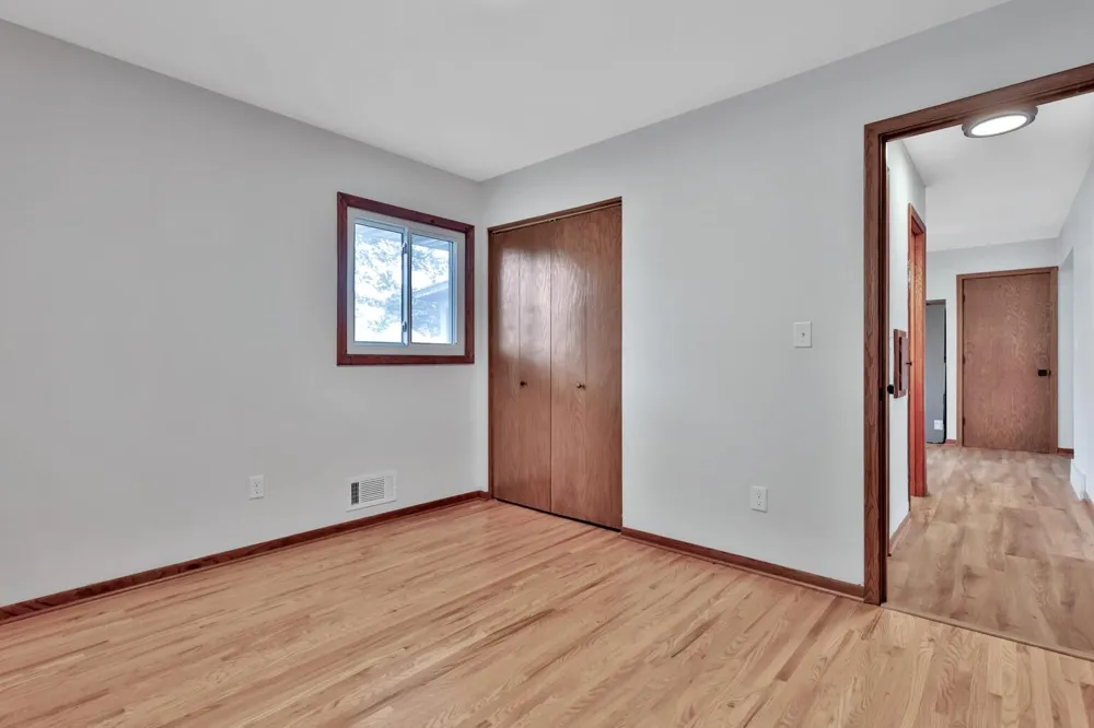 1017 Livingston Avenue West Saint Paul, MN 55118
