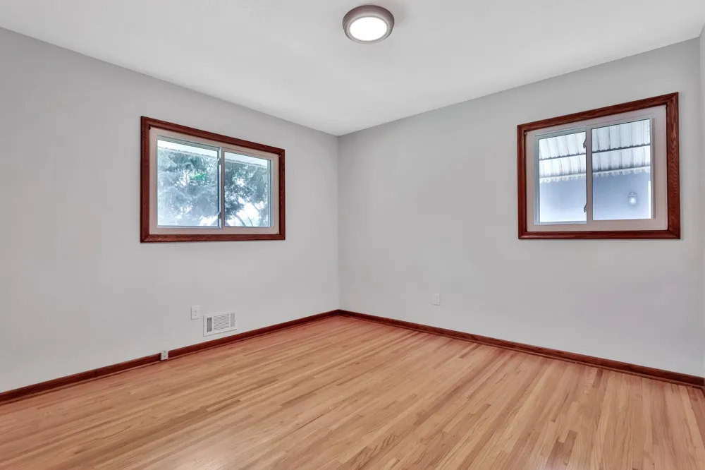 1017 Livingston Avenue West Saint Paul, MN 55118