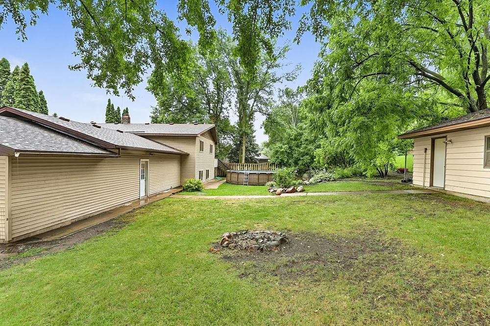 15 14th Avenue S Cold Spring, MN 56320