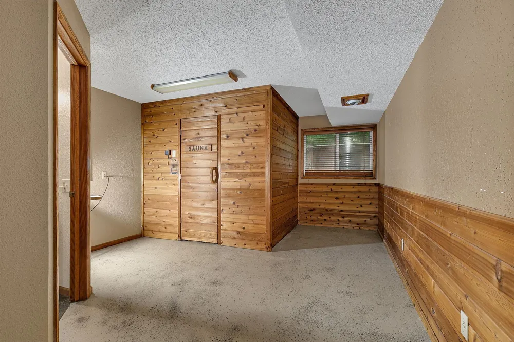 15 14th Avenue S Cold Spring, MN 56320