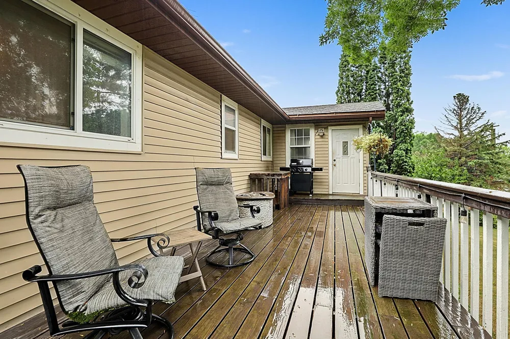 15 14th Avenue S Cold Spring, MN 56320