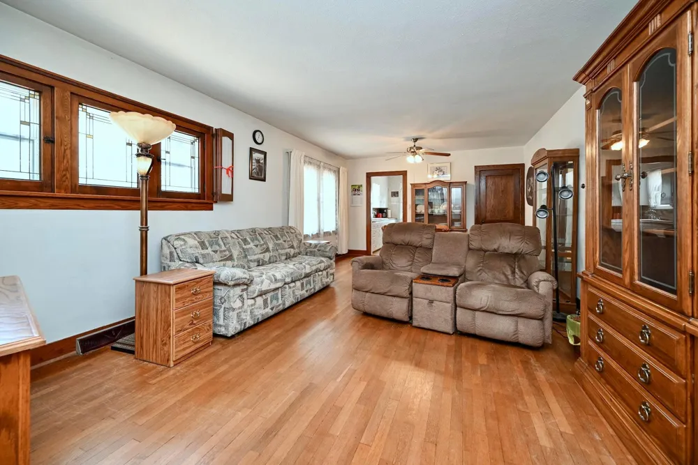 1217 East Avenue S La Crosse, WI 54601