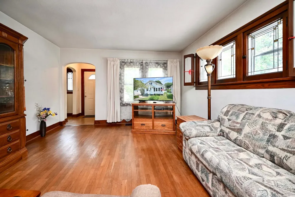 1217 East Avenue S La Crosse, WI 54601