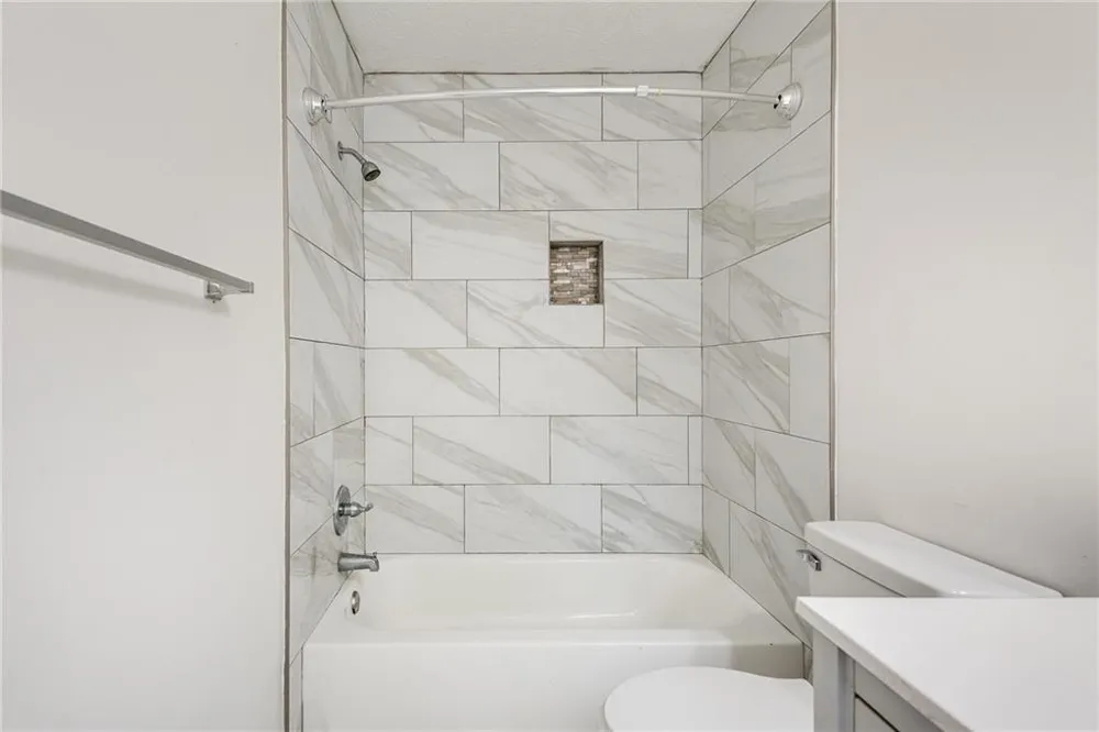 597 Field Cliff Drive Stone Mountain, GA 30087