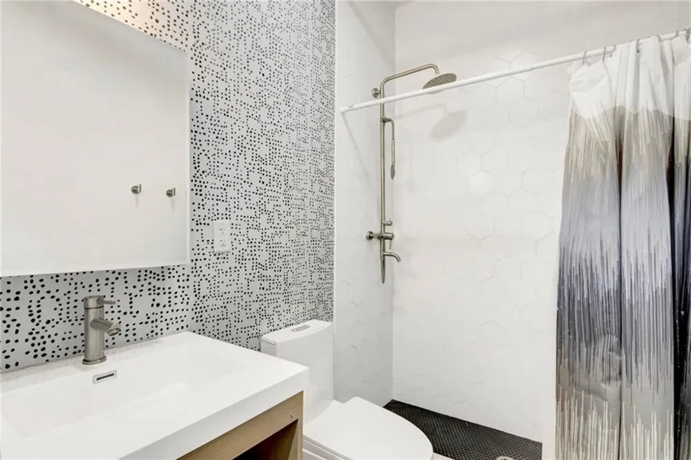 1805 Harvard Avenue #305 College Park, GA 30337
