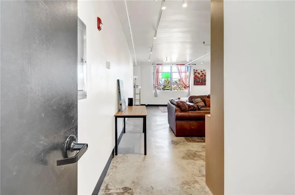1805 Harvard Avenue #305 College Park, GA 30337