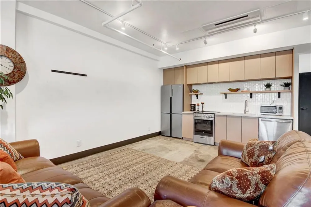 1805 Harvard Avenue #305 College Park, GA 30337