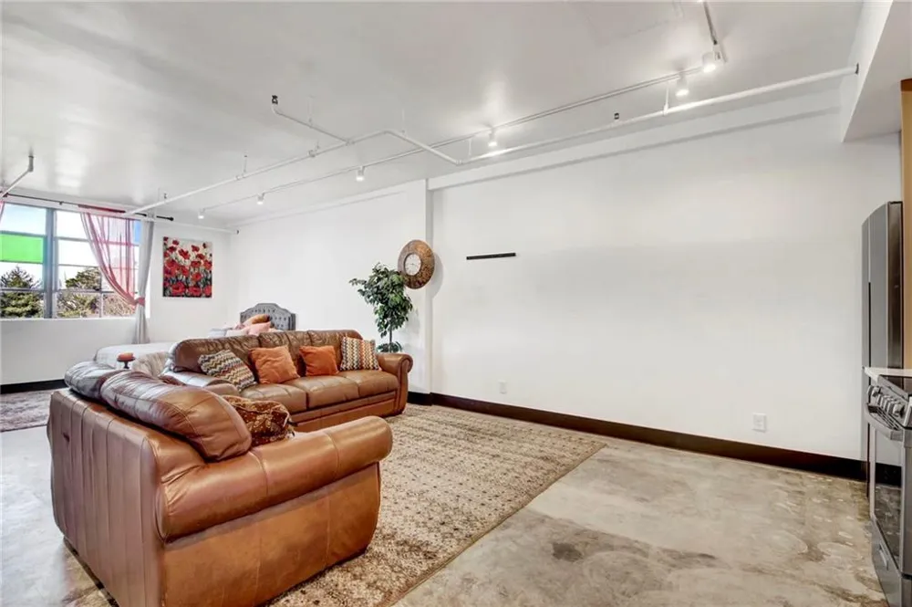 1805 Harvard Avenue #305 College Park, GA 30337