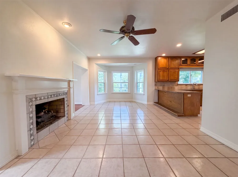 7632 Westwind Drive Fort Worth, TX 76179
