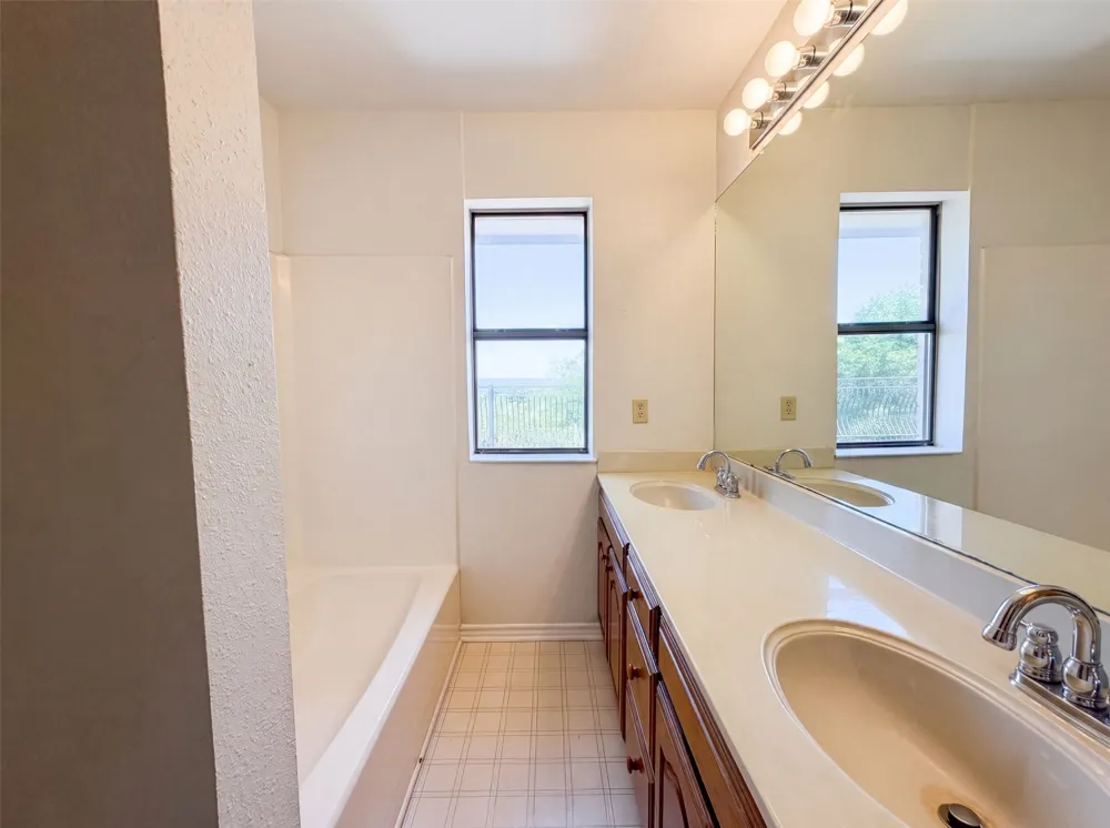 7632 Westwind Drive Fort Worth, TX 76179