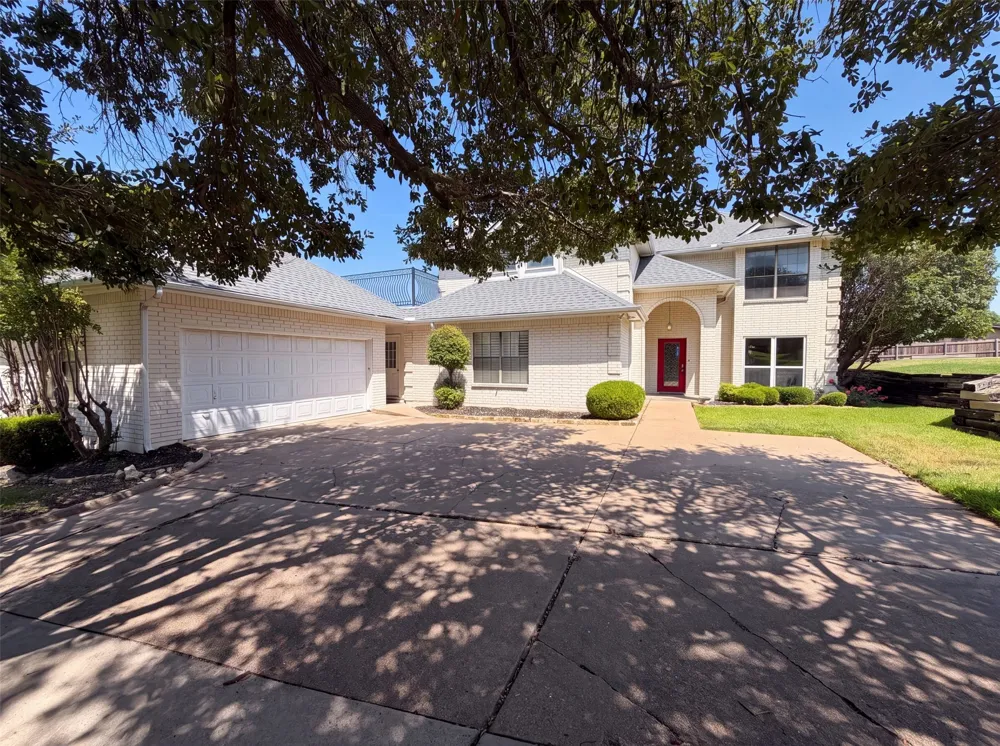 7632 Westwind Drive Fort Worth, TX 76179
