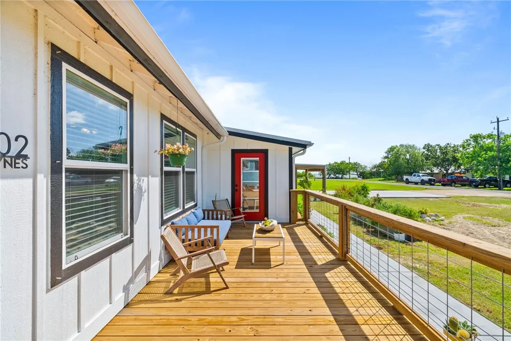 202 Hynes Street Austwell, TX 77950
