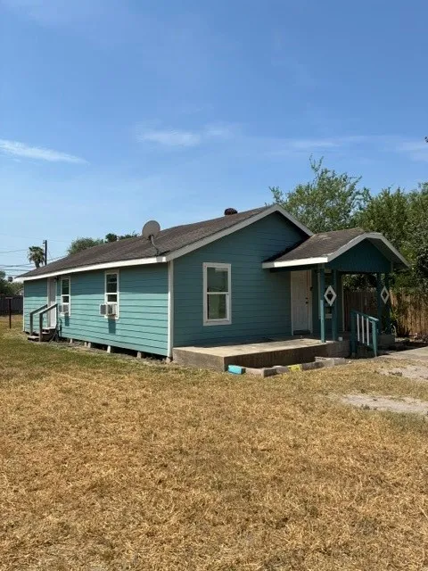 1239 E Kleberg Avenue Kingsville, TX 78363