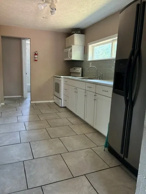 1239 E Kleberg Avenue Kingsville, TX 78363