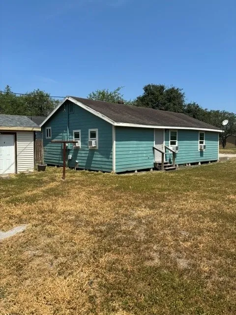 1239 E Kleberg Avenue Kingsville, TX 78363