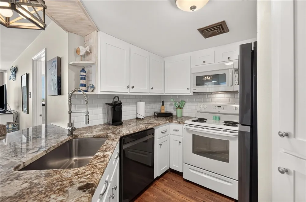 15002 WINDWARD DRIVE #407 Corpus Christi, TX 78418