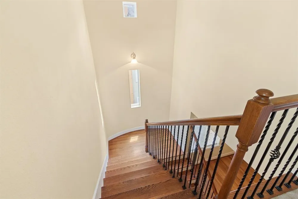 5734 Kansas Street Houston, TX 77007