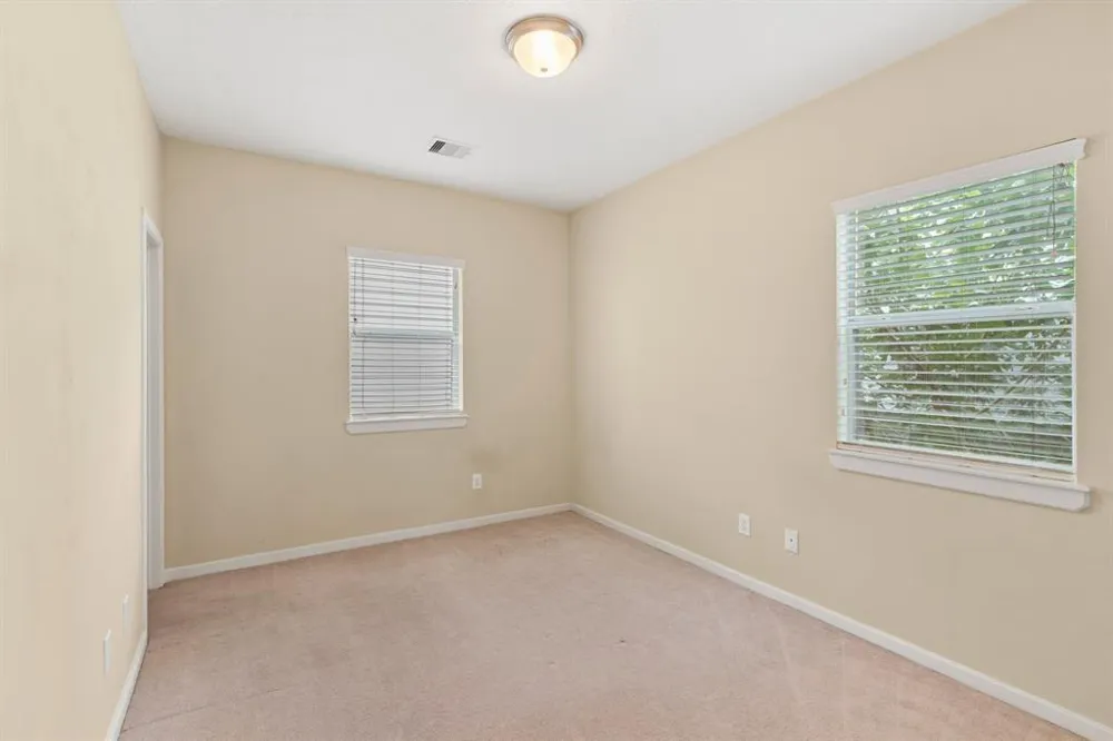 5734 Kansas Street Houston, TX 77007