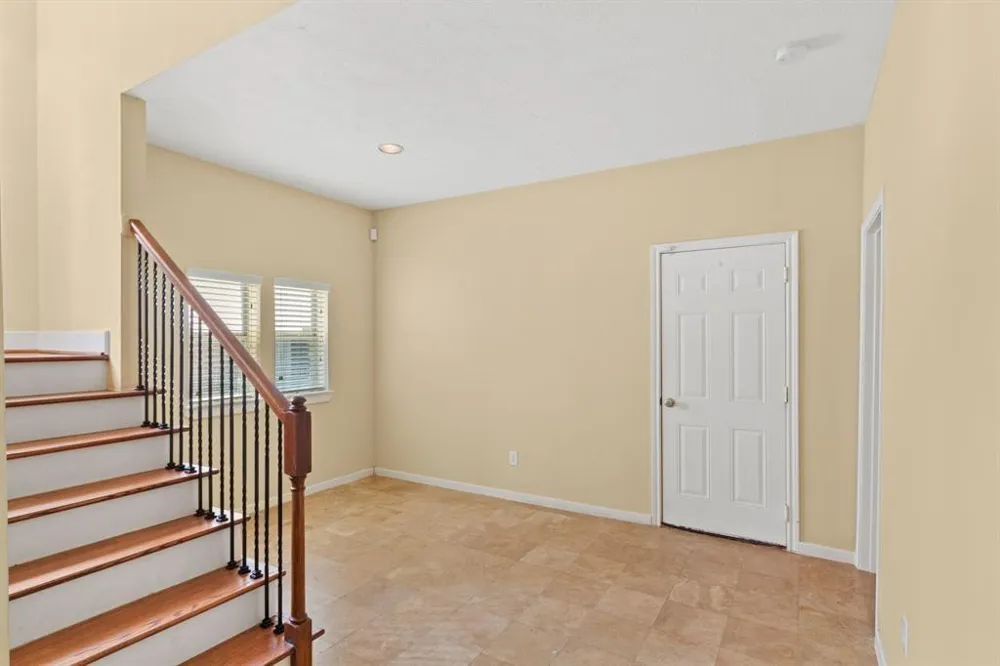 5734 Kansas Street Houston, TX 77007