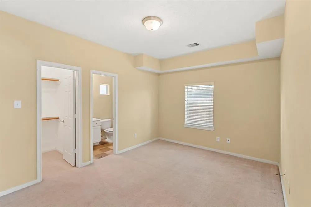 5734 Kansas Street Houston, TX 77007
