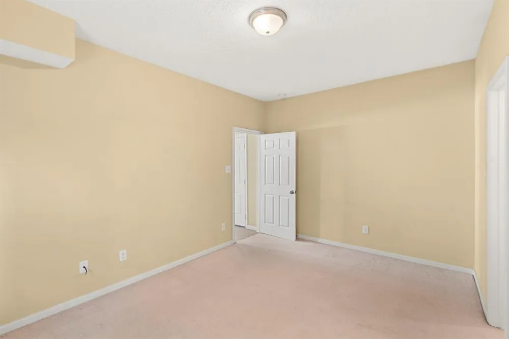 5734 Kansas Street Houston, TX 77007