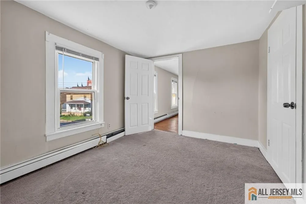 9 Hahn Street Washington, NJ 07882
