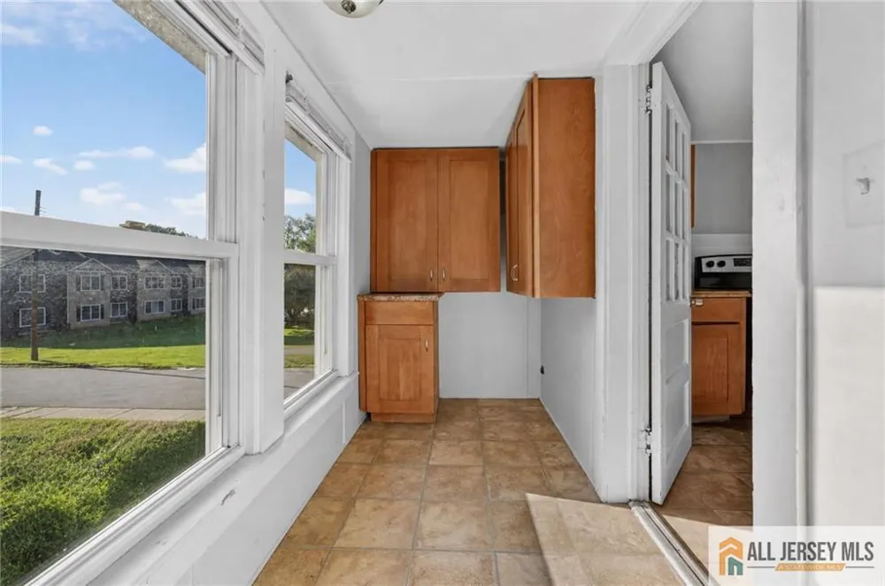 9 Hahn Street Washington, NJ 07882