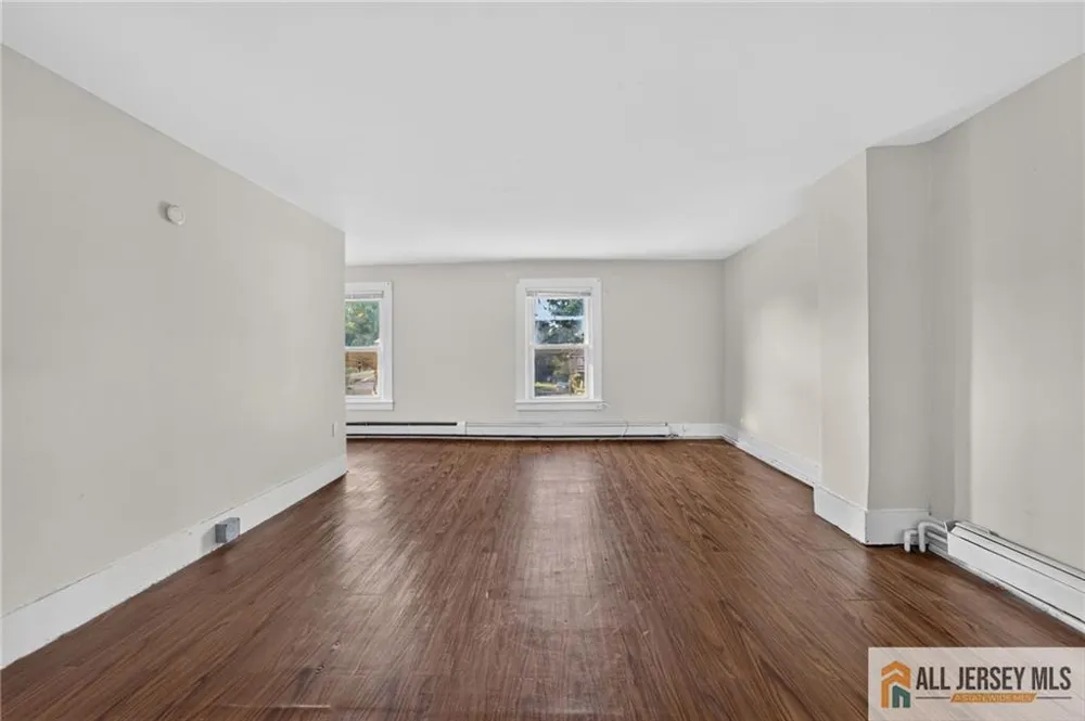 9 Hahn Street Washington, NJ 07882