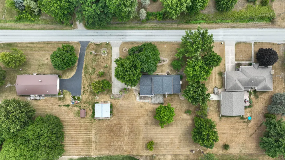 3914 Ferden Road New Lothrop, MI 48460