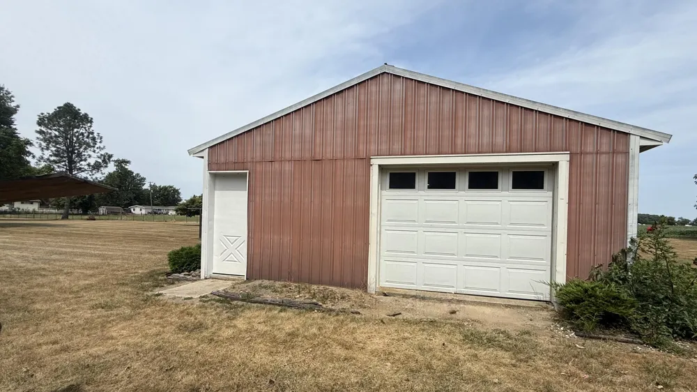 3914 Ferden Road New Lothrop, MI 48460