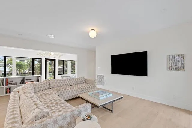 21 Duke Drive 