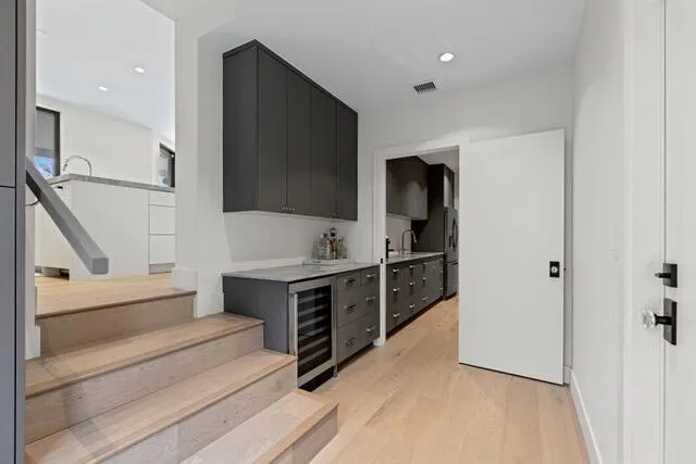 21 Duke Drive 
