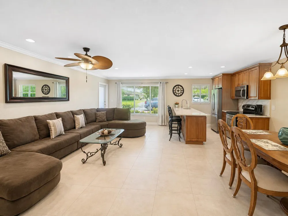 512 High Point Drive Delray Beach, FL 33445