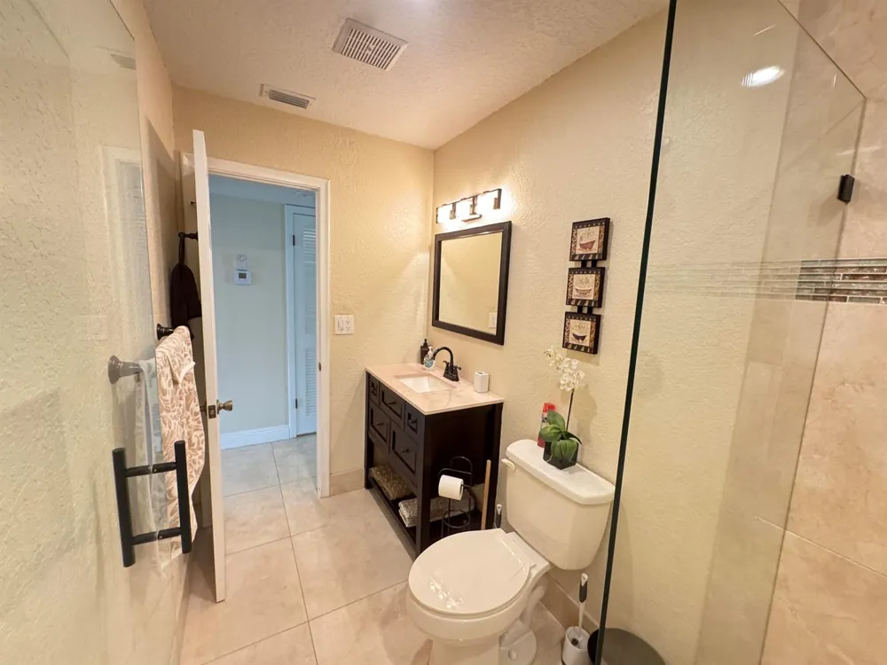 512 High Point Drive Delray Beach, FL 33445