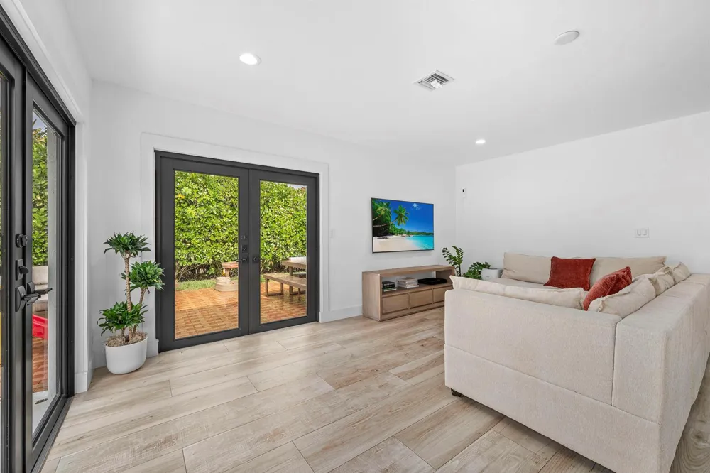 739 NW 6TH STREET Boca Raton, FL 33486