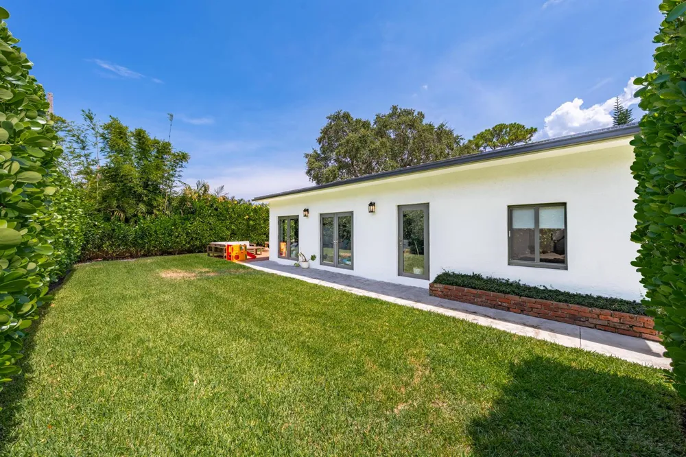 739 NW 6TH STREET Boca Raton, FL 33486