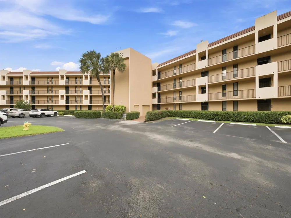 6539 CORAL LAKE DRIVE #403 Margate, FL 33063