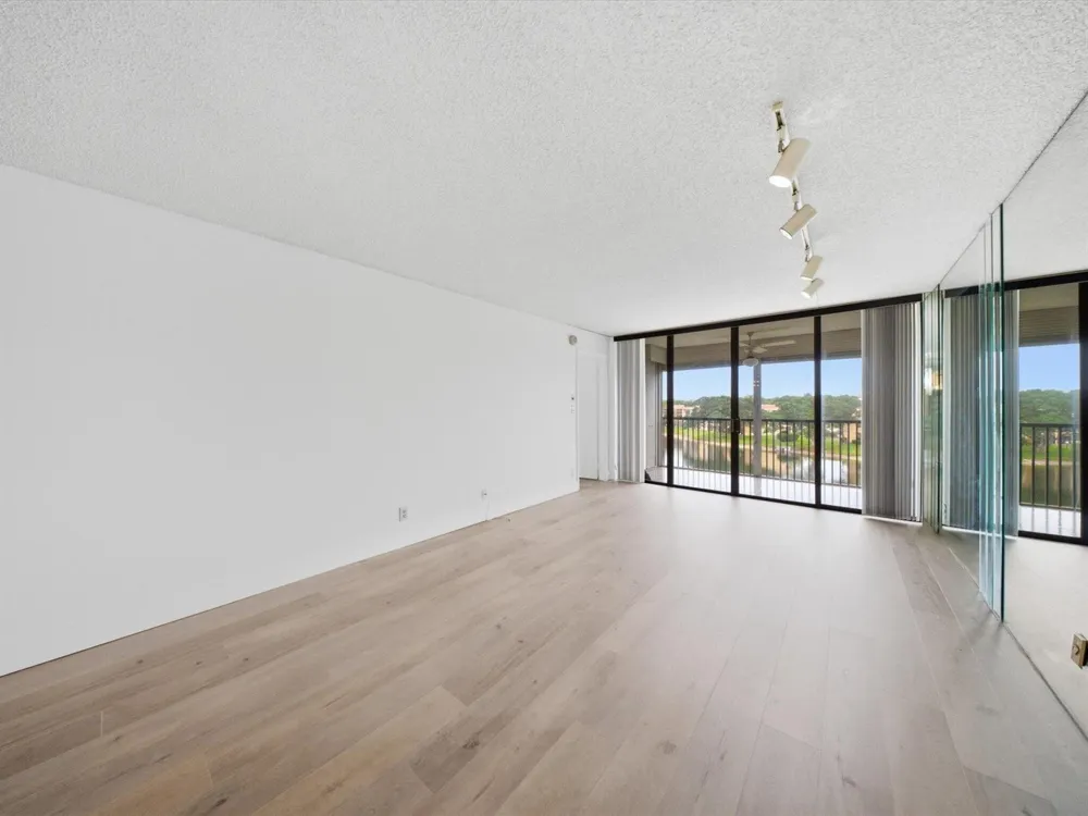6539 CORAL LAKE DRIVE #403 Margate, FL 33063