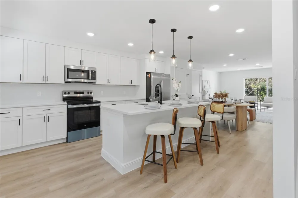 719 CLEMSON DRIVE Altamonte Springs, FL 32714