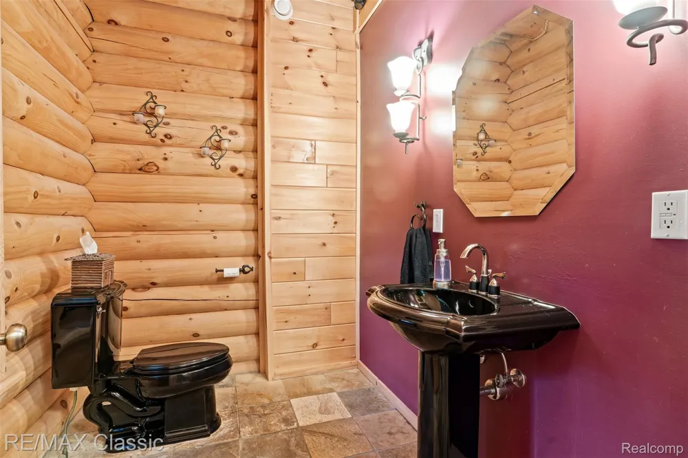 4489 Clara Louise Ct Saline Township, MI 48176